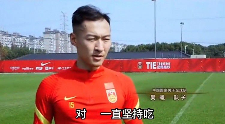 强扒乳罩摸双乳吃奶视频